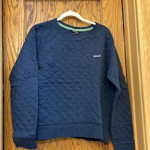 Never before worn Patagonia quilted sweatshirt